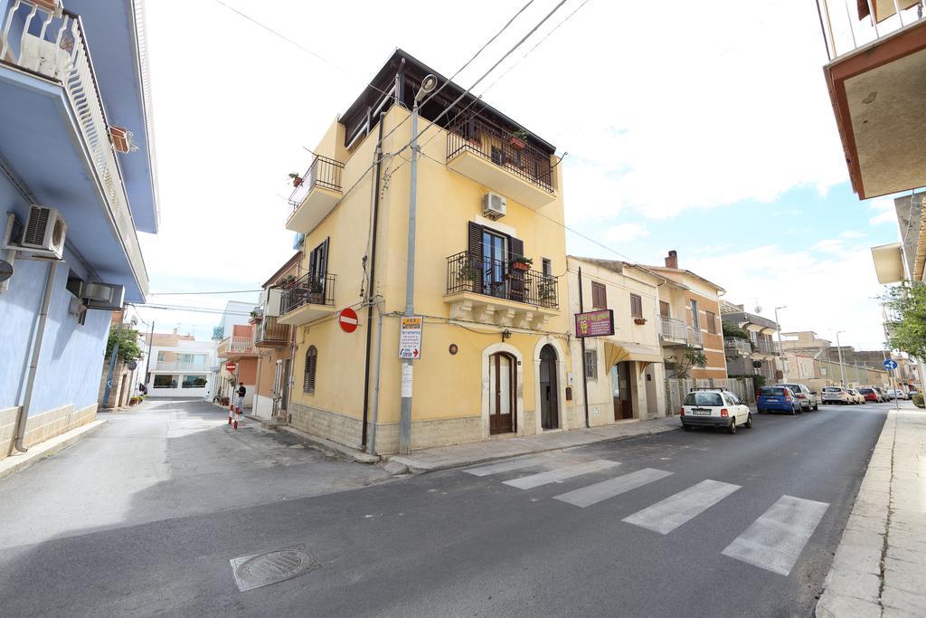 Casa Zafarani Villa Marina di Ragusa Værelse billede